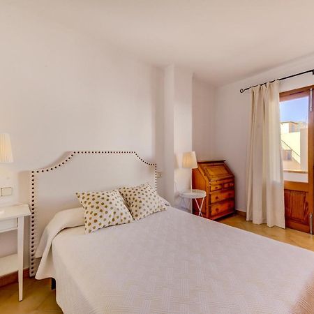 Beachfront Apartment Simar By Sealand Villas 포엔샤 항구 외부 사진