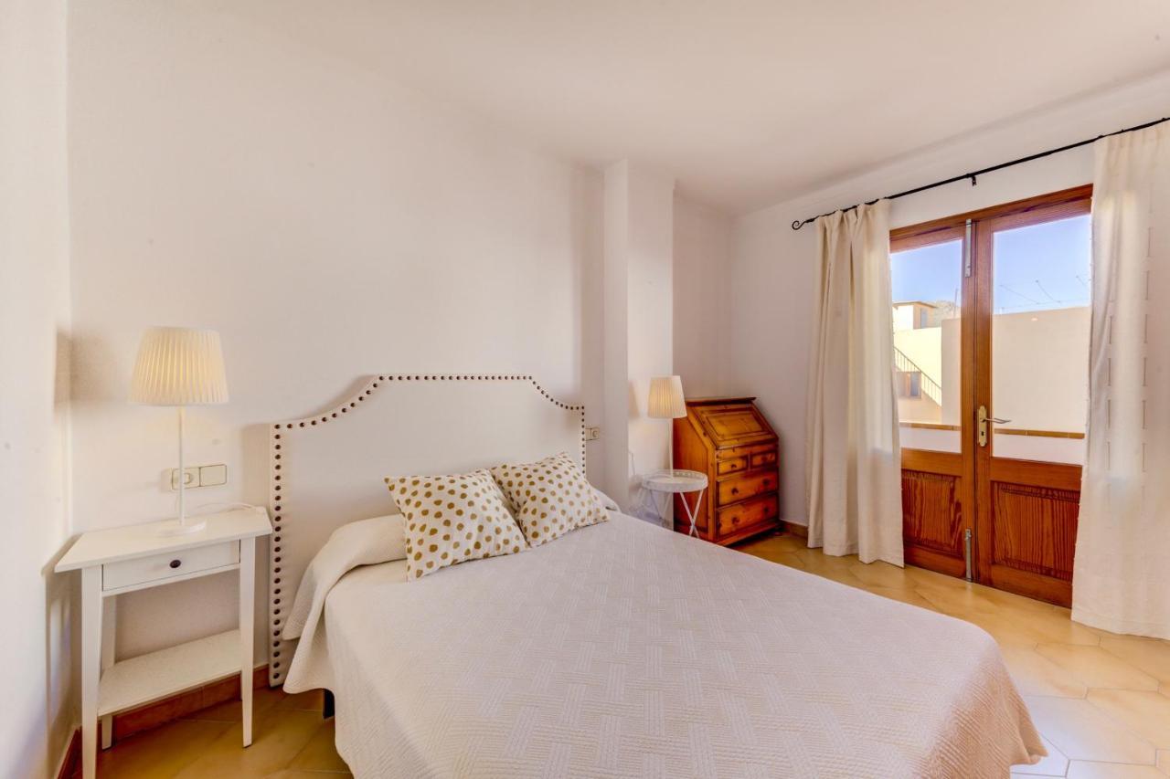 Beachfront Apartment Simar By Sealand Villas 포엔샤 항구 외부 사진